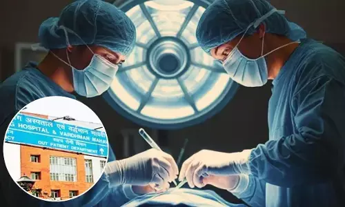 Safdarjung Hospital Doctors removed huge tumor from patient stomach