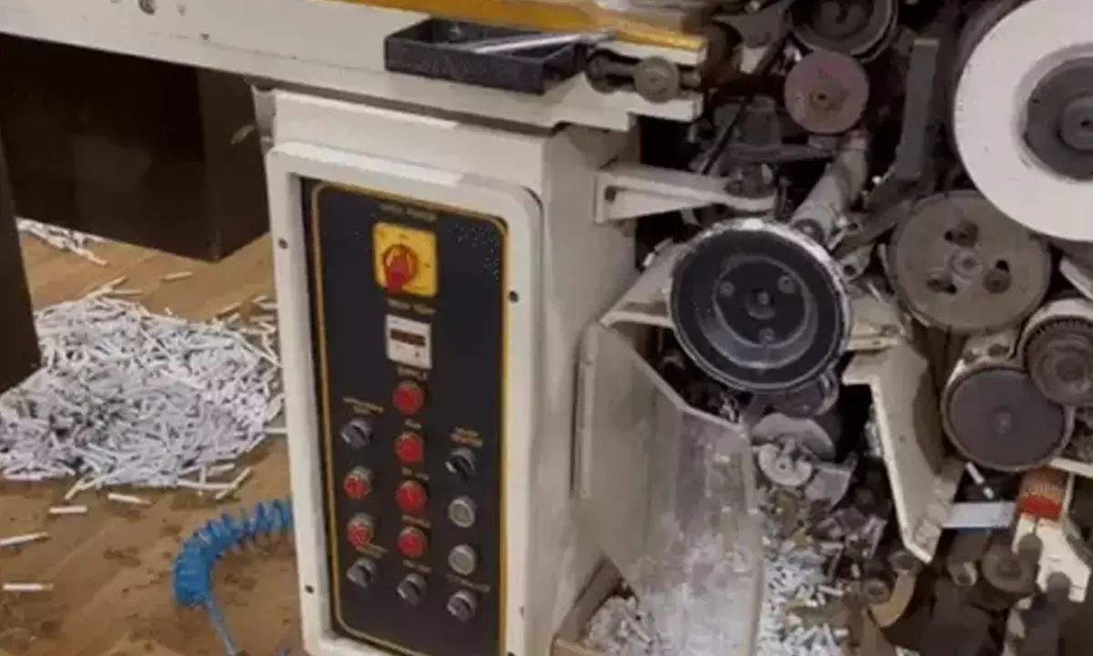 Cm flying raid Cm flying raid