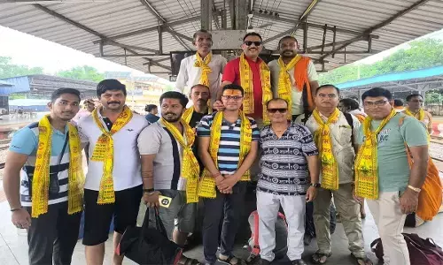 बैजनाथ धाम के लिए निकला युवाओं का जत्था