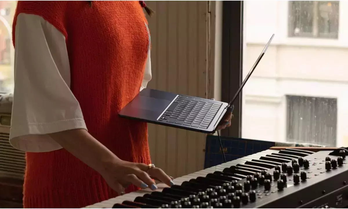 Apple MacBook Air M2 Price Drops