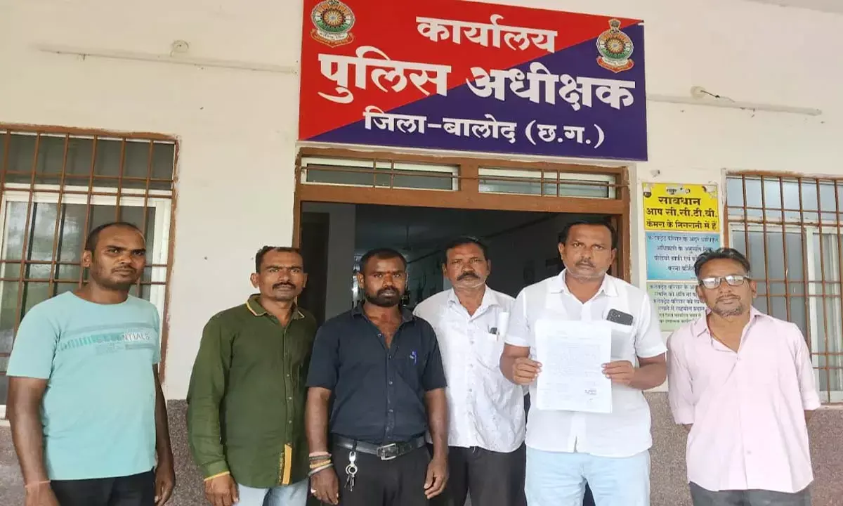 Submitting memorandam