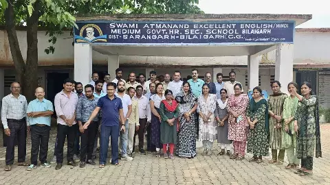 स्कूल को मिले कम्प्यूटर : विधायक की मौजूदगी में स्वामी आत्मानंद विद्यालय को मिली सौगात