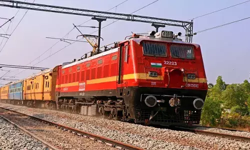 Festival Season: टिकट की किल्लत होगी दूर, रेलवे चलाएगा 380 स्पेशल ट्रेन; जानें शेड्यूल