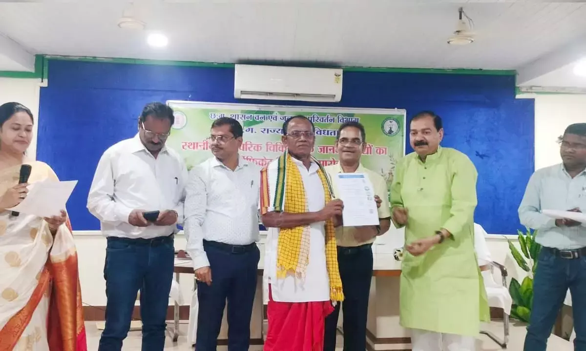 43 वैद्यराजों को मिला सरकारी प्रमाण पत्र