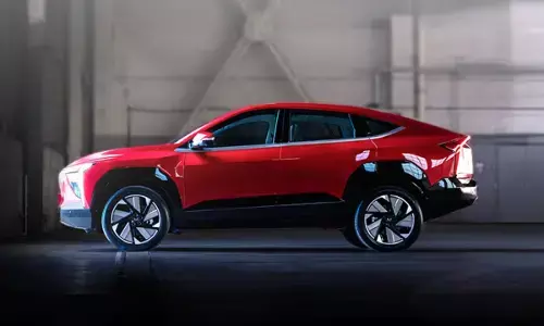 महिंद्रा ला रही दो एसयूवी के नए वेरिएंट्स, जानें कीमत और आकर्षक फीचर