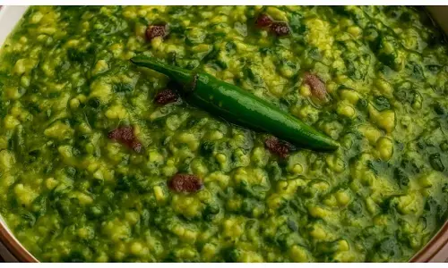 How to make Palak Khichdi Recipe How to make Palak Khichdi Recipe