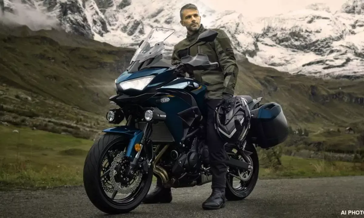 नई Versys 650 टूरिंग के शौकीनों को कावासाकी का तोहफा, जानें कीमत और फीचर