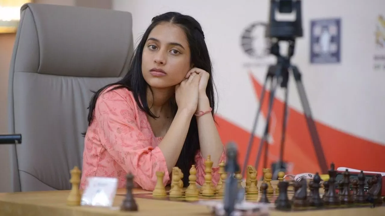 divya-deshmukh-wins-fide-womens-world-cup-2025 divya-deshmukh-wins-fide-womens-world-cup-2025