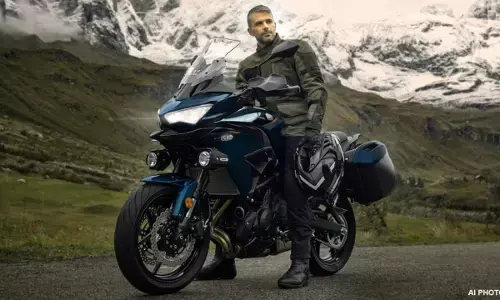 नई Versys 650 टूरिंग के शौकीनों को कावासाकी का तोहफा, जानें कीमत और फीचर नई Versys 650 टूरिंग के शौकीनों को कावासाकी का तोहफा, जानें कीमत और फीचर