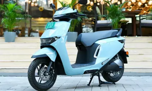 एडवांस फीचर्स और आकर्षक प्राइस के साथ लॉन्च हुआ Kinetic DX, जानें क्या मिलेगा खास?