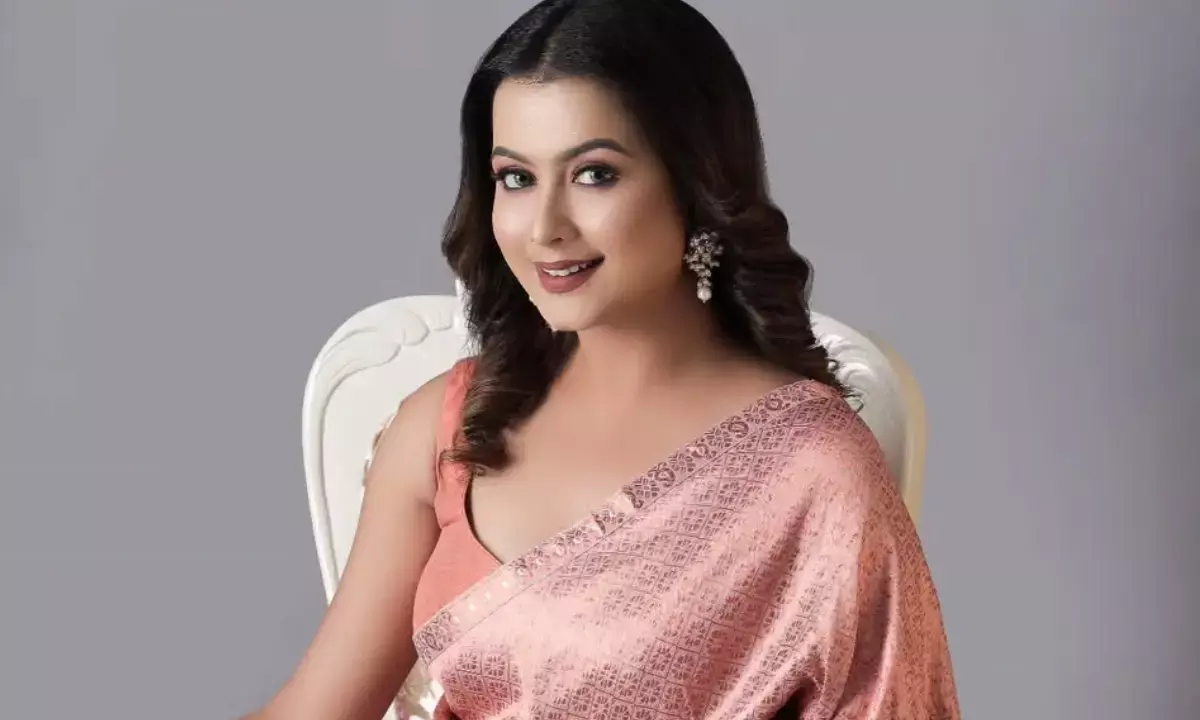 एक्ट्रेस नंदिनी कश्यप हिट-एंड-रन केस में गिरफ्तार एक्ट्रेस नंदिनी कश्यप हिट-एंड-रन केस में गिरफ्तार