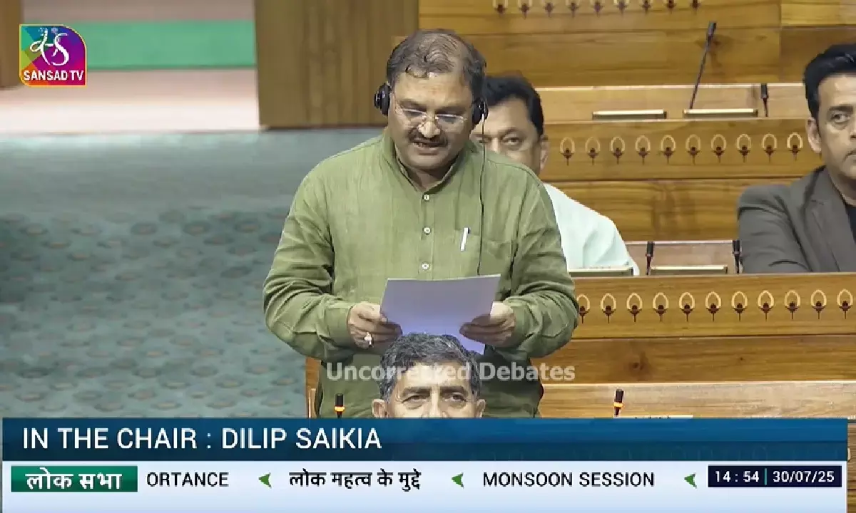 सांसद संतोष पांडेय ने संसद में केन्द्रीय खेल मंत्री मनसुख मांडविया से कवर्धा और आसपास के खिलाड़ियों के लिए खेल भवन बनाने की मांग रखी सांसद संतोष पांडेय ने संसद में केन्द्रीय खेल मंत्री मनसुख मांडविया से कवर्धा और आसपास के खिलाड़ियों के लिए खेल भवन बनाने की मांग रखी