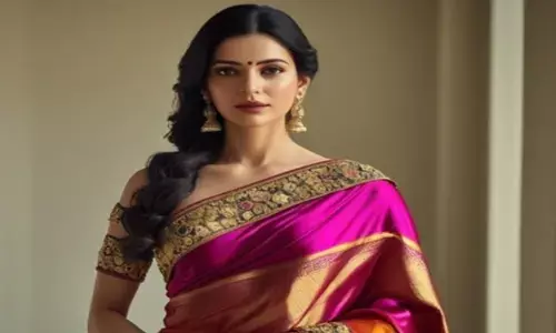 50 की उम्र में यंग दिखने के लिए साड़ियां