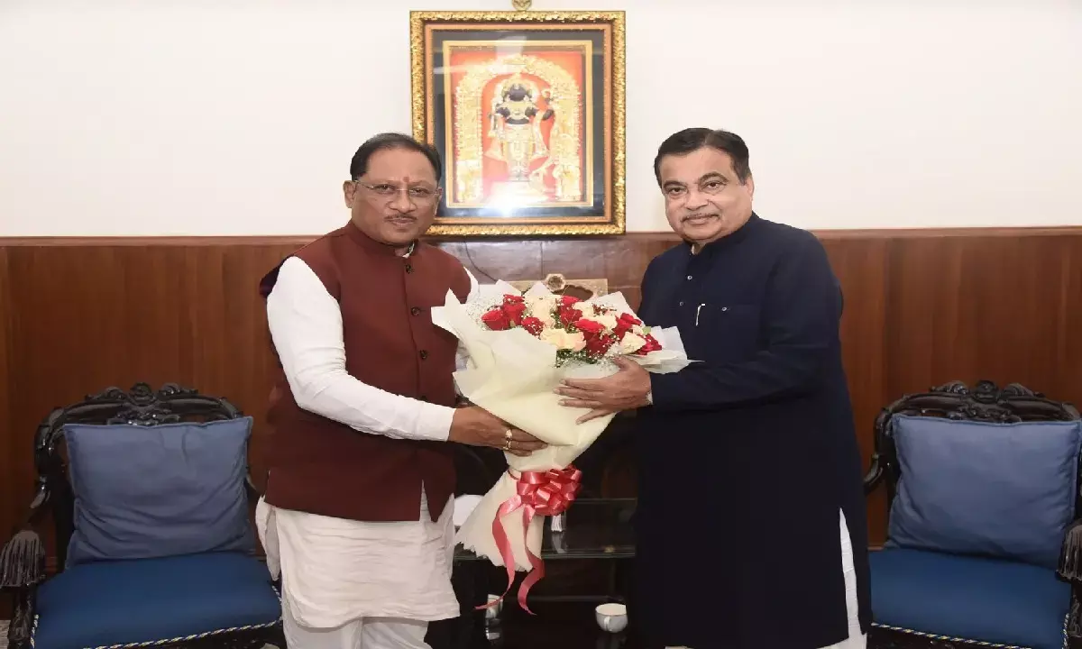 CM विष्णुदेव साय ने केंद्रीय सड़क परिवहनमंत्री नितिन गडकरी से उनके आधिकारिक निवास पर मुलाक़ात की