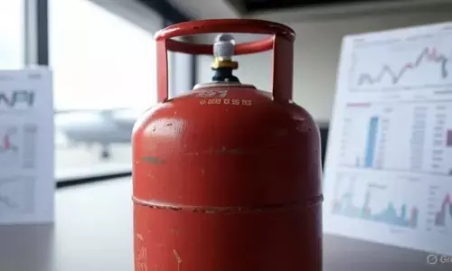 August 1, 2025, new rules, commercial LPG cylinder, air travel, UPI rules, SBI credit card, CNG-PNG prices, financial changes