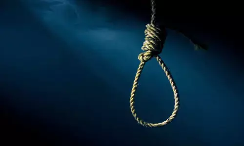 11 साल के बच्चे ने लगा ली फांसी : पड़ोसियों ने घर में ही फंदे पर लटकता देखा