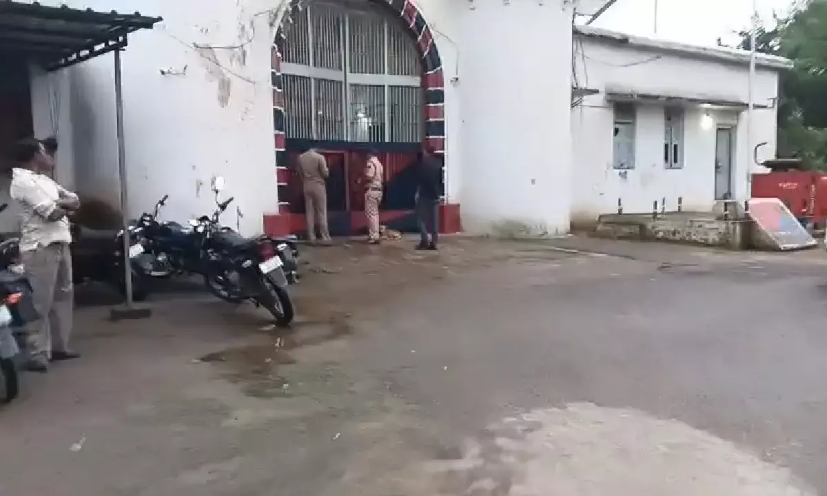 कोरबा जेल में बंद 4 विचाराधीन कैदी फरार हो गए