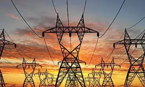 जुलाई के बिल में महंगी बिजली का झटका : ऊर्जा शुल्क में डेढ़ फीसदी की राहत भी जुलाई के बिल में महंगी बिजली का झटका : ऊर्जा शुल्क में डेढ़ फीसदी की राहत भी