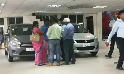 कार के हर वैरिएंट 6 एयरबैग देने का फॉर्मूला हो रहा हिट, कारो की डिमांड 7% बढ़ी