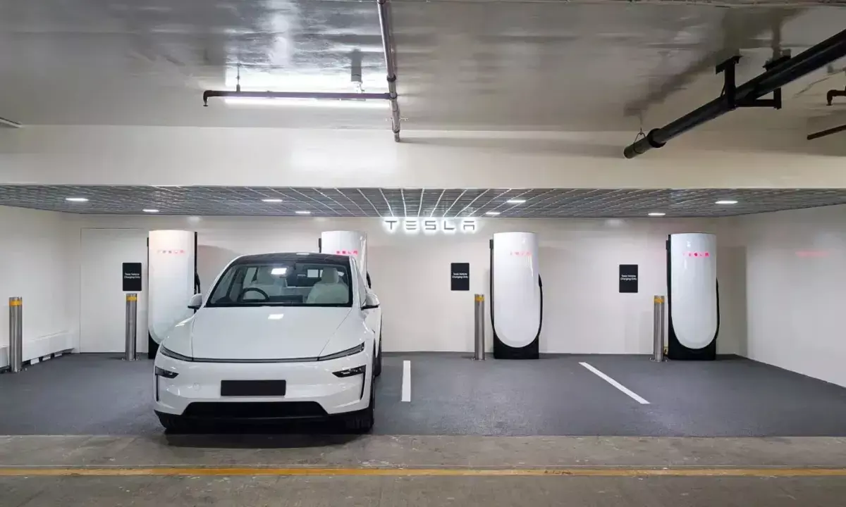 मुंबई में टेस्ला का पहला Supercharger शुरू; जानें कैसे काम करेगा, क्या है प्लान?