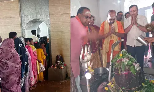 सावन के अंतिम सोमवार में बाबा की पूजा- अर्चना