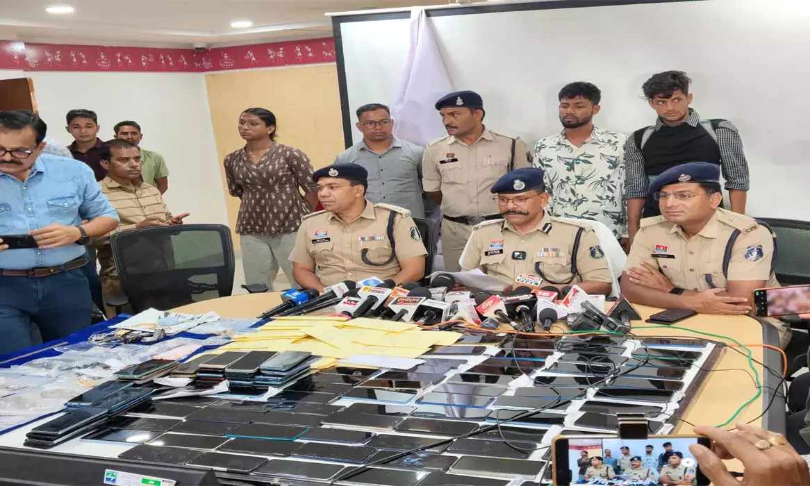 दो आरोपी गिरफ्तार