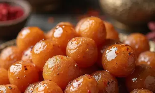 इस रक्षाबंधन घर पर बनाएं हलवाई जैसे गुलाब जामुन।