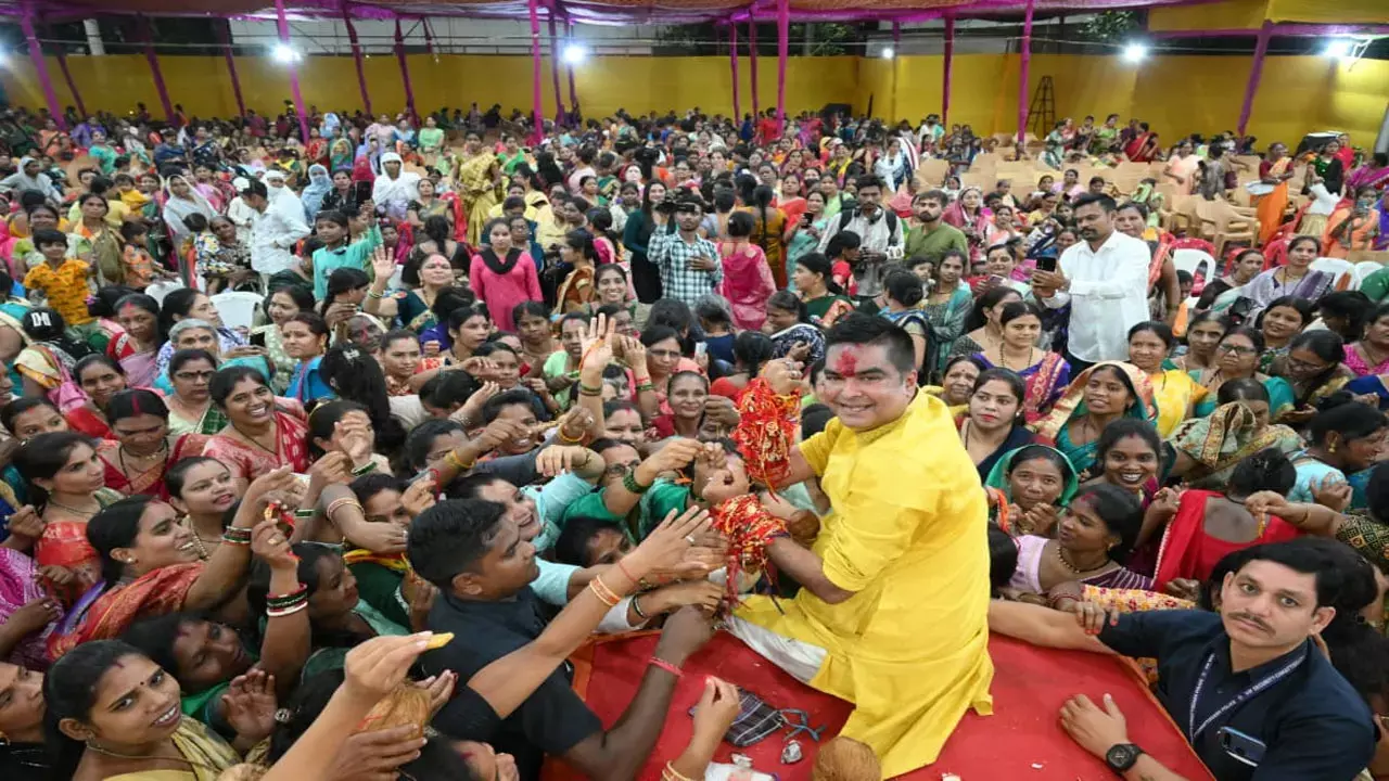 MLA Rakesh Sen MLA Rakesh Sen