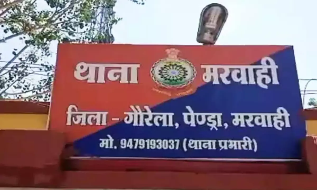 शासकीय शिक्षक पर आदिवाही छात्राओं से छेड़छाड़ का आरोप