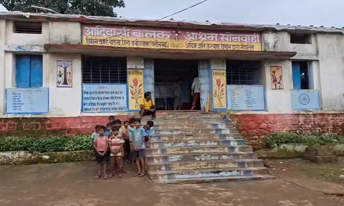 सोनवाही के जर्जर भवन में लग रहा बालक आश्रम