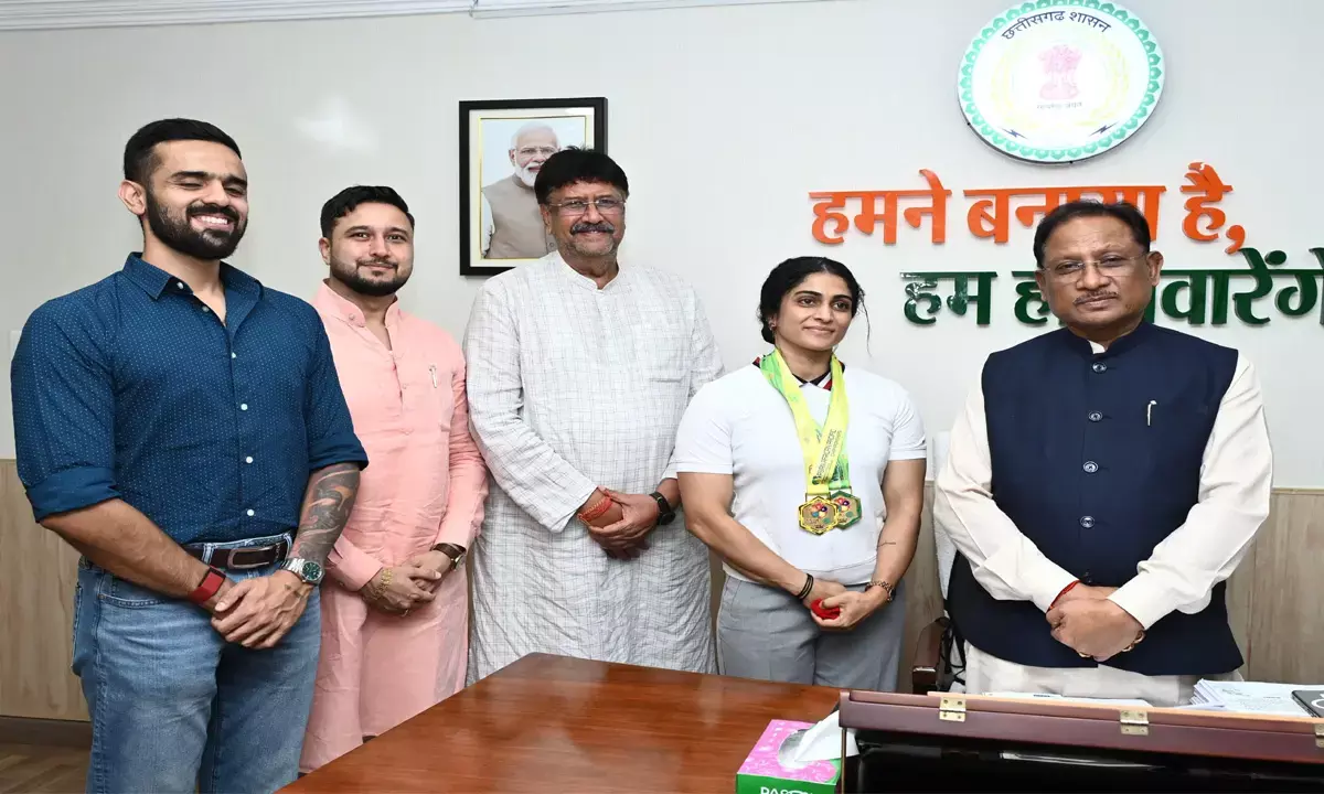 नमी राय ने बढ़ाया छत्तीसगढ़ का मान : एशियन-अफ्रीकन पैसिफिक पावरलिफ्टिंग चैंपियनशिप में जीता स्वर्ण पदक, सीएम साय से की मुलाका
