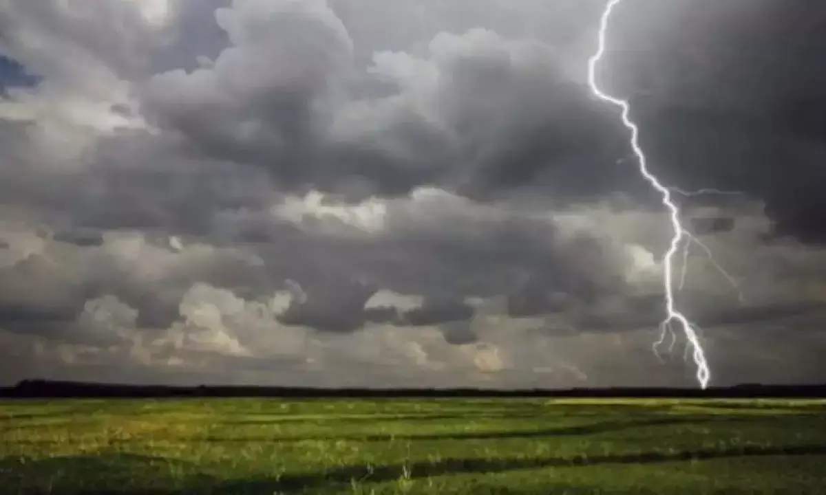 अकाशीय बिजली से दो की मौत