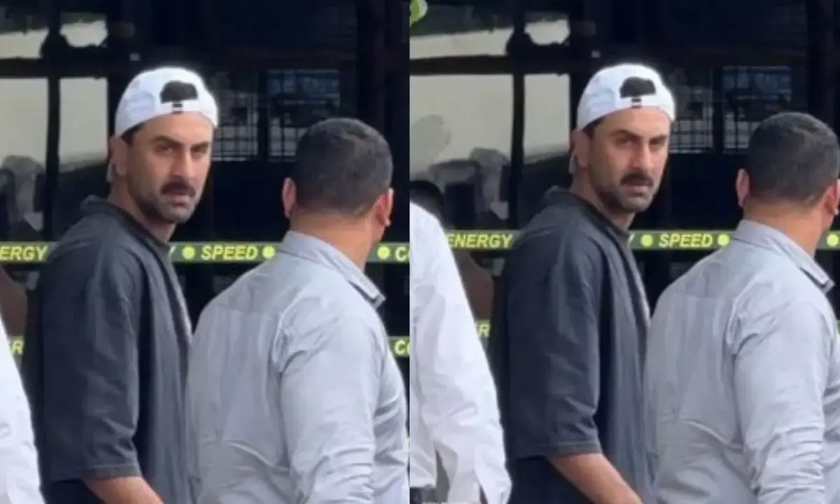 एक्टर रणबीर कपूर शूटिंग के बाद कैजुअल लुक में आए नजर एक्टर रणबीर कपूर शूटिंग के बाद कैजुअल लुक में आए नजर