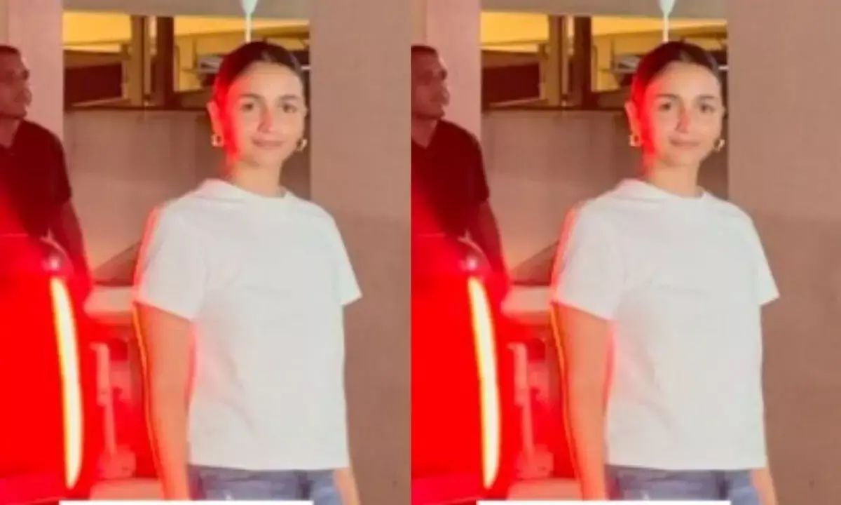 एक्ट्रेस आलिया भट्ट का सिंपल लुक