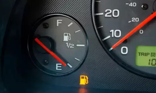 कार के शानदार माइलेज के लिए अपनाएं 5 आसान उपाय, घटेगा फ्यूल खर्च