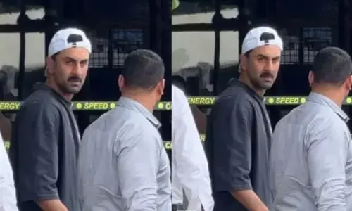 एक्टर रणबीर कपूर शूटिंग के बाद कैजुअल लुक में आए नजर