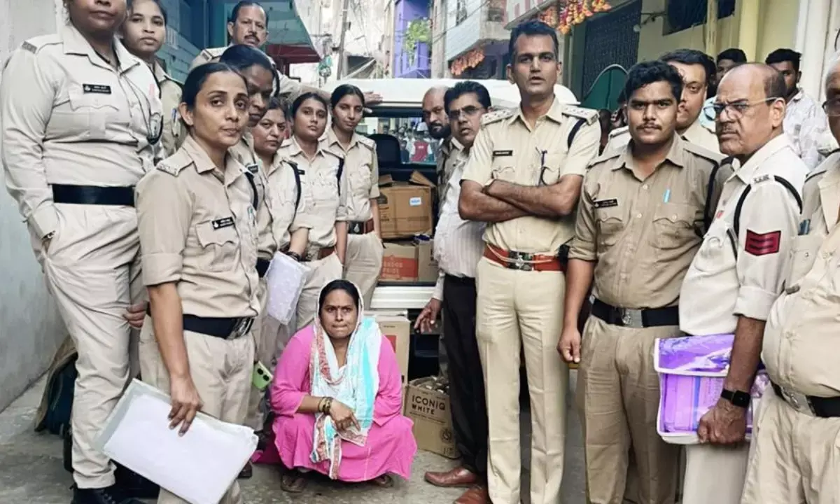 bhopal Excise liquor raid smuggler Rekha Singh arrest