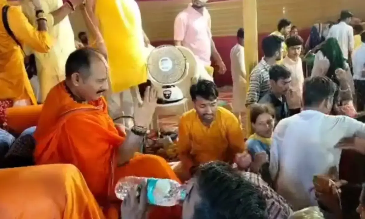 कुबेरेश्वर धाम: 3 दिन में 7 श्रद्धालुओं की मौत, पूर्व मंत्री महदेले ने पंडित प्रदीप मिश्रा पर उठाए सवाल