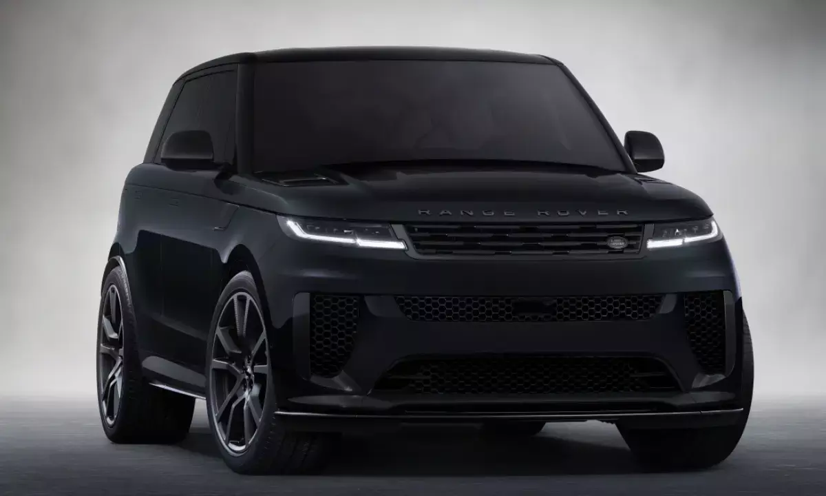 जल्द सामने आएगा रेंज रोवर स्पोर्ट SV कार्बन एडिशन, जानें अल्ट्रा-लाइटवेट SUV के फीचर्स