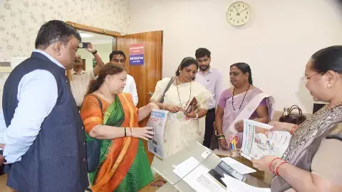 अवलोकन करते हुए