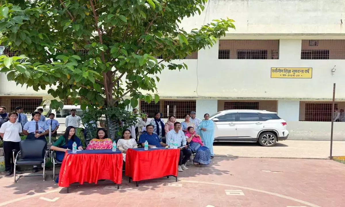 जिले के सभी स्कूलों का जिला पंचायत सीईओं ने लिया जायजा