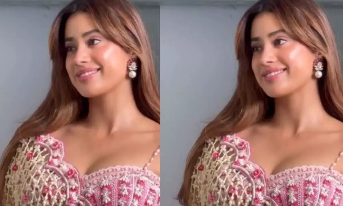 एक्ट्रेस जान्हवी कपूर का ट्रेडिशनल लुक