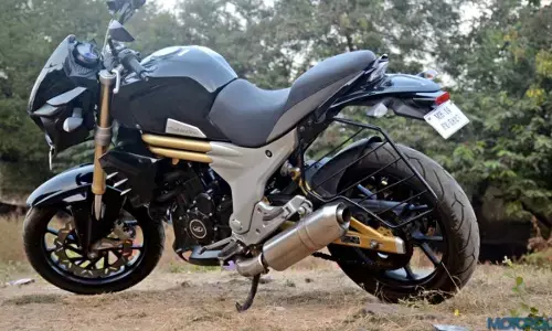 मोटरसाइकिल के इंजन को बर्बाद कर देगी एक गलती, जानें साइलेंसर से क्या है कनेक्शन?