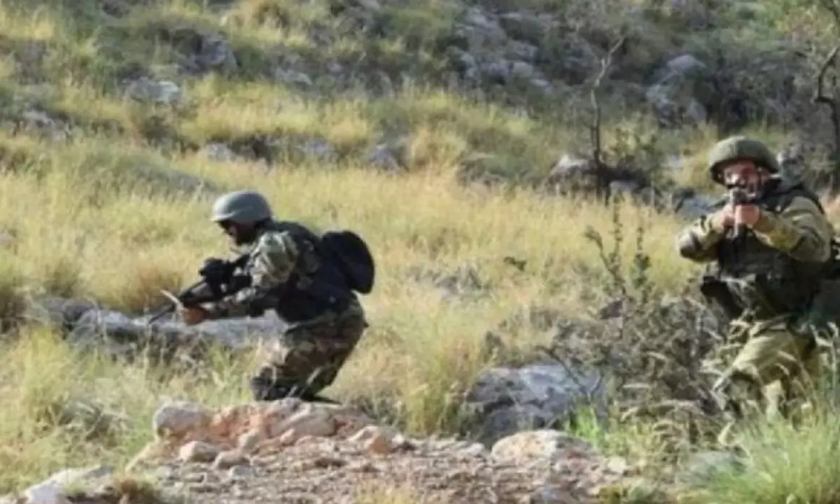 कुलगाम एनकाउंटर: जम्मू-कश्मीर में 2 जवान शहीद, एक आतंकी ढेर