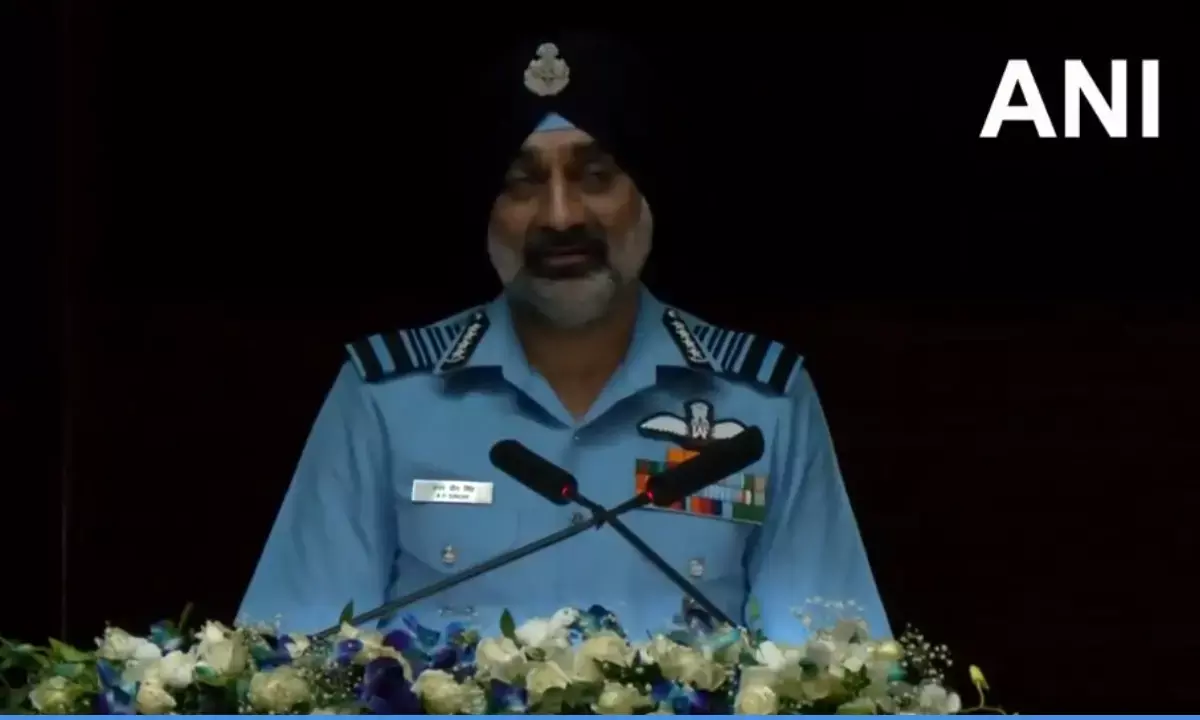 ऑपरेशन सिंदूर : वायुसेना ने पाकिस्तान के 5 जेट गिराए, एयर चीफ मार्शल ने किए रोचक खुलासे