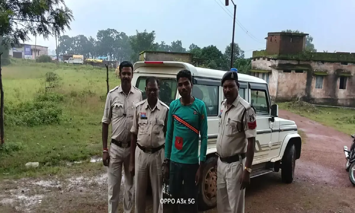 जशपुर जिले के भड़िया गांव में एक व्यक्ति ने मेड़ गिरने के उपजे विवाद में पड़ोसी की हत्या कर दी