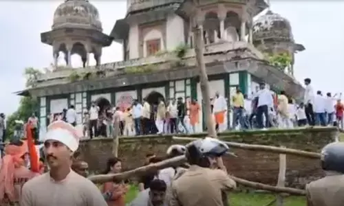 मकबरा या शिव मंदिर? फतेहपुर में पूजा-पाठ को लेकर तनाव; भारी पुलिस बल तैनात
