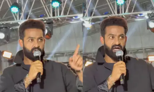jr ntr angry on fan during war 2 event video viral