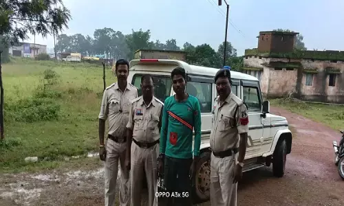 जशपुर जिले के भड़िया गांव में एक व्यक्ति ने मेड़ गिरने के उपजे विवाद में पड़ोसी की हत्या कर दी