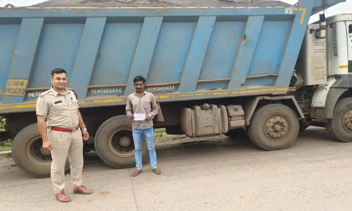 जाग उठा परिवहन विभाग : ​​​​​​​खुले में कोयला-राखड़ ढोने वाले 188 वाहनों पर 2.18 लाख का जुर्माना